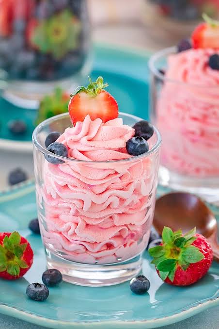 Whipy Whip Non Dairy Whipping Cream 250g (Only For Karachi)